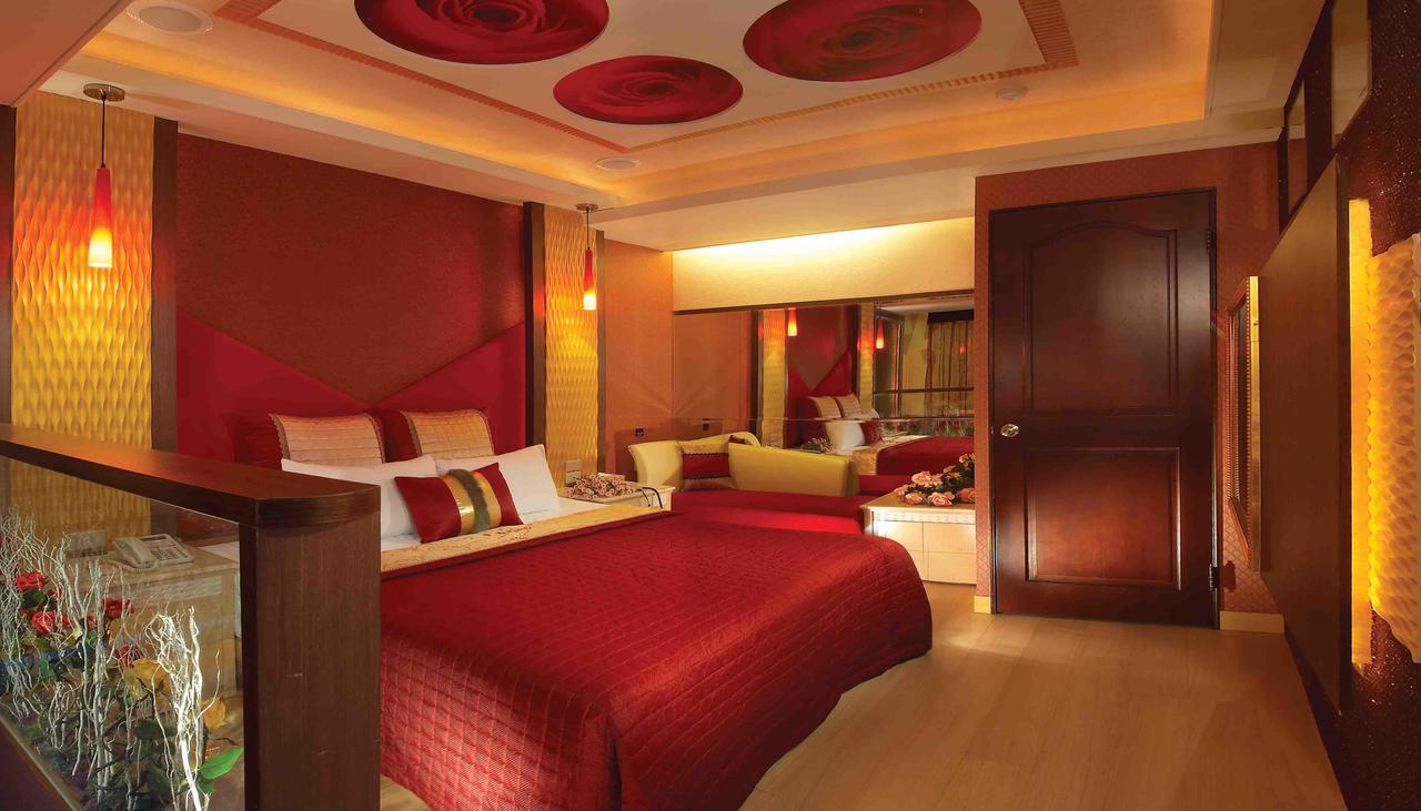 Spring Breeze Boutique Motel Kaohsiung Bagian luar foto