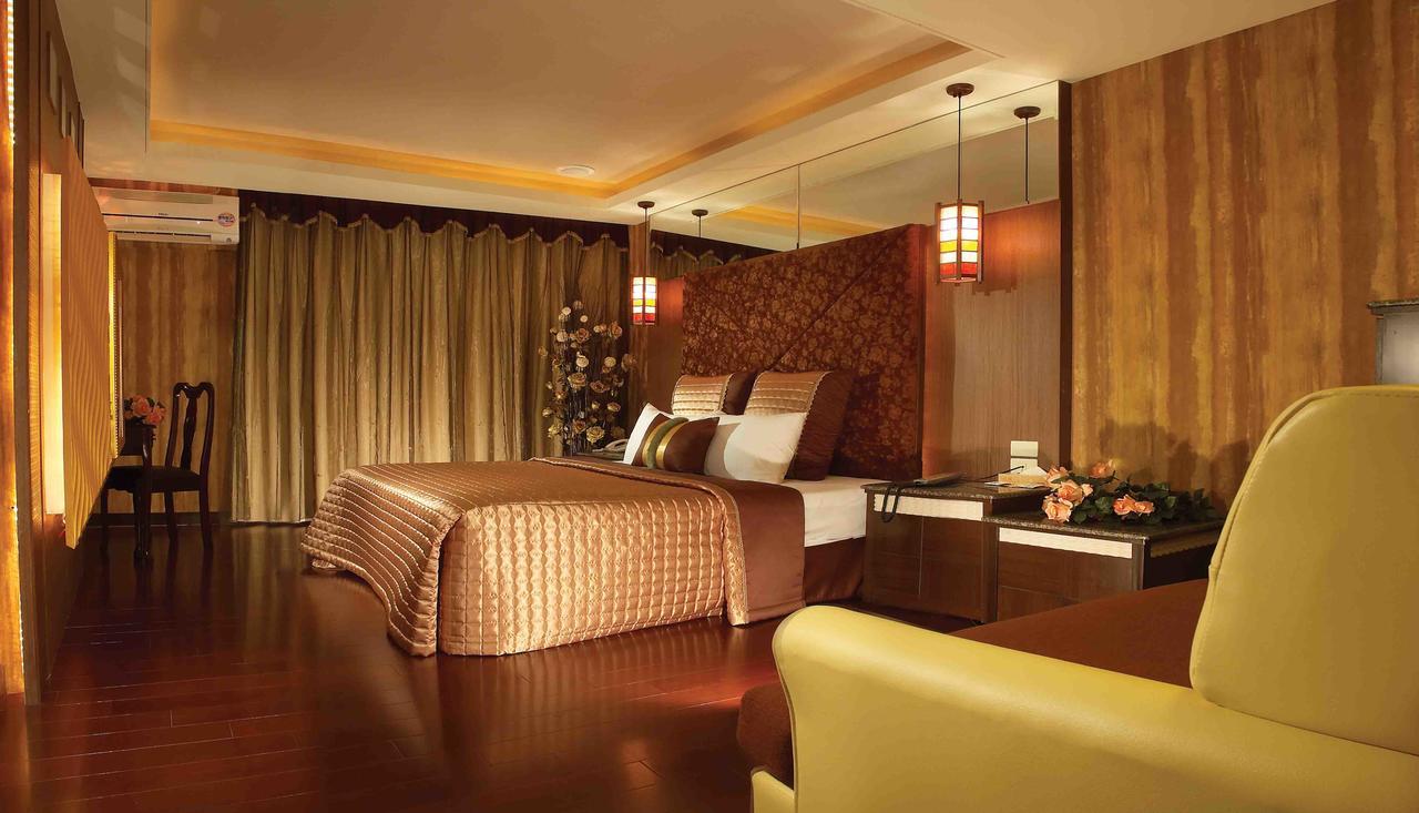 Spring Breeze Boutique Motel Kaohsiung Bagian luar foto